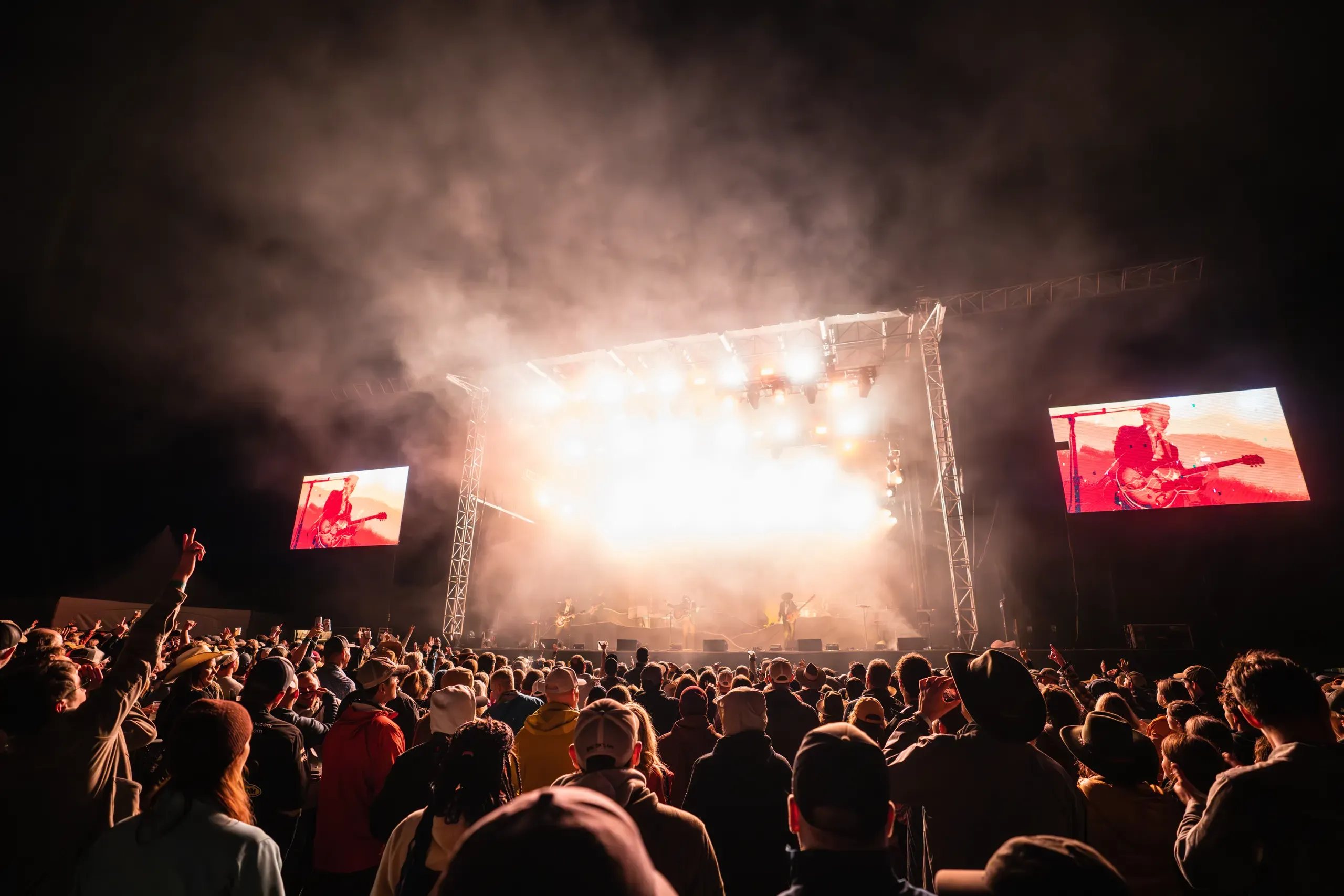 Crowd watching Lord Huron on the Wildlands stage in 2023.