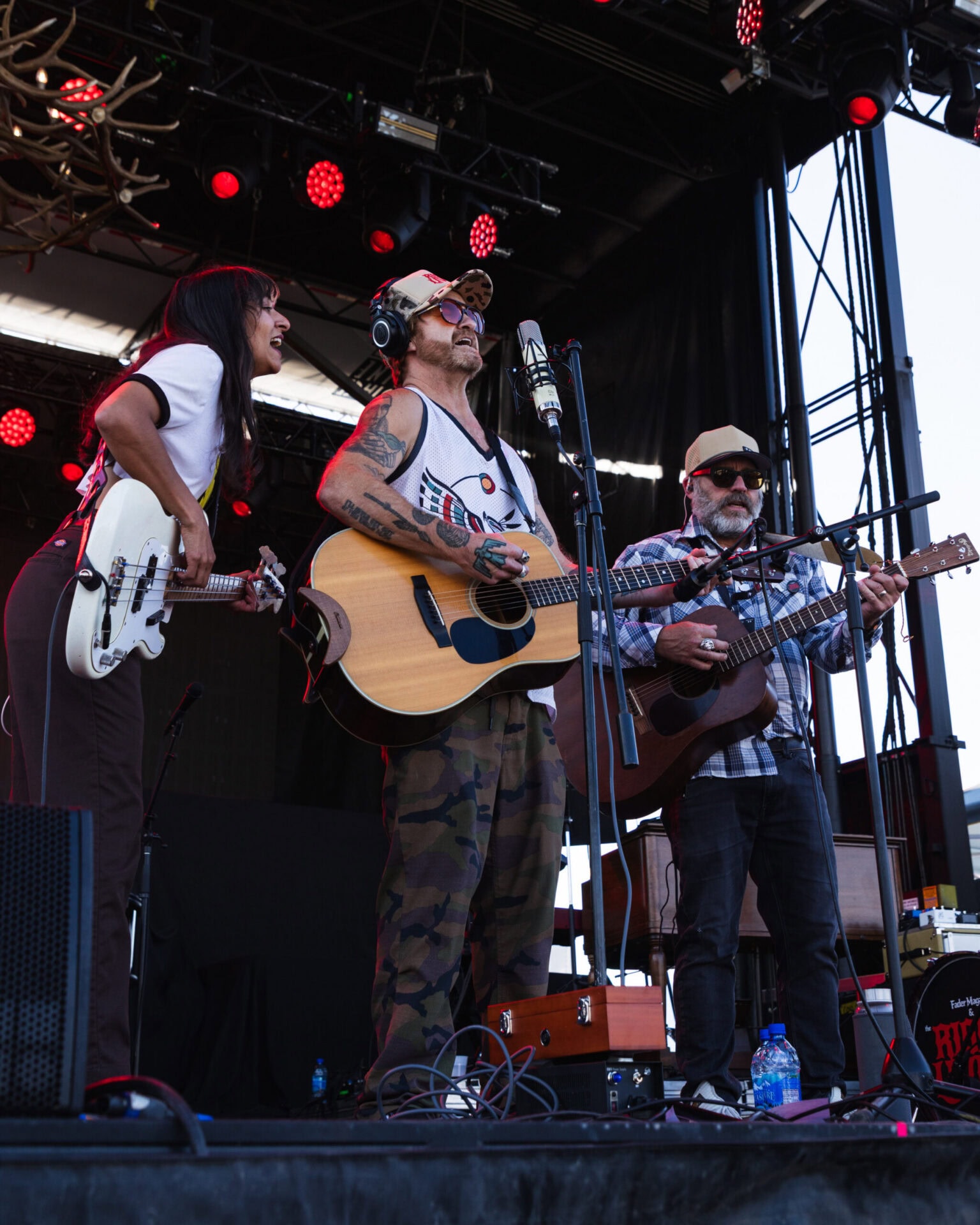 Fader Magavin & the Risky Livers give back